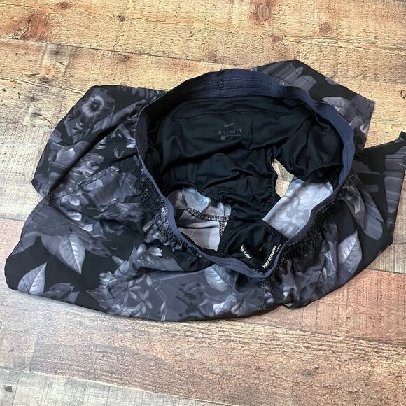 Nike | Bundle Black Floral Dri-Fit Drawstring Lined Pockets Running Shorts Sz M - Picture 3 of 7